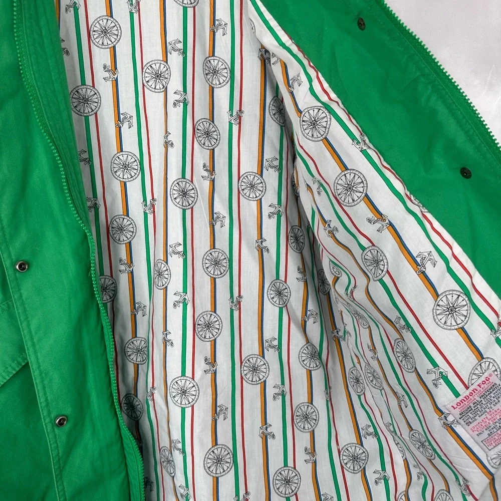London Fog Green Blue Accent‎ Patterned Print inner w hidden hood size Small